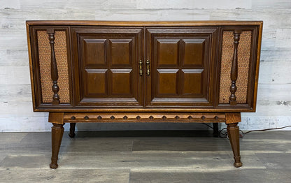 Vintage Magnavox Record/ Radio Cabinet