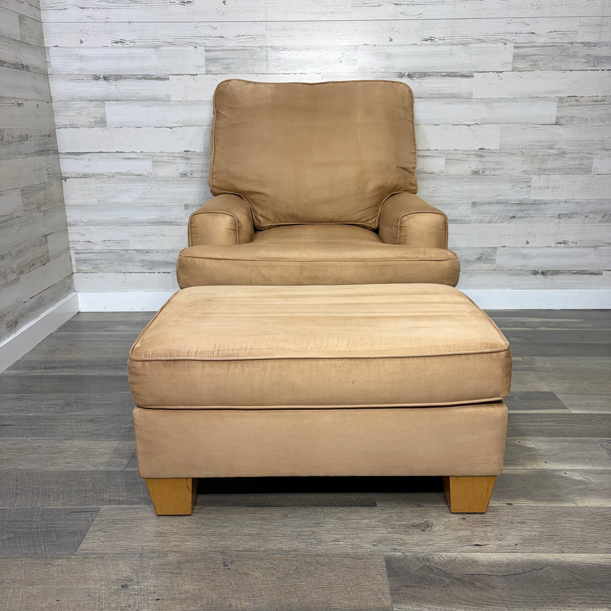 Kepler Chair & Ottoman Set