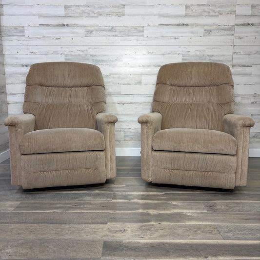 Set Of 2 LaZboy Recliner Chairs
