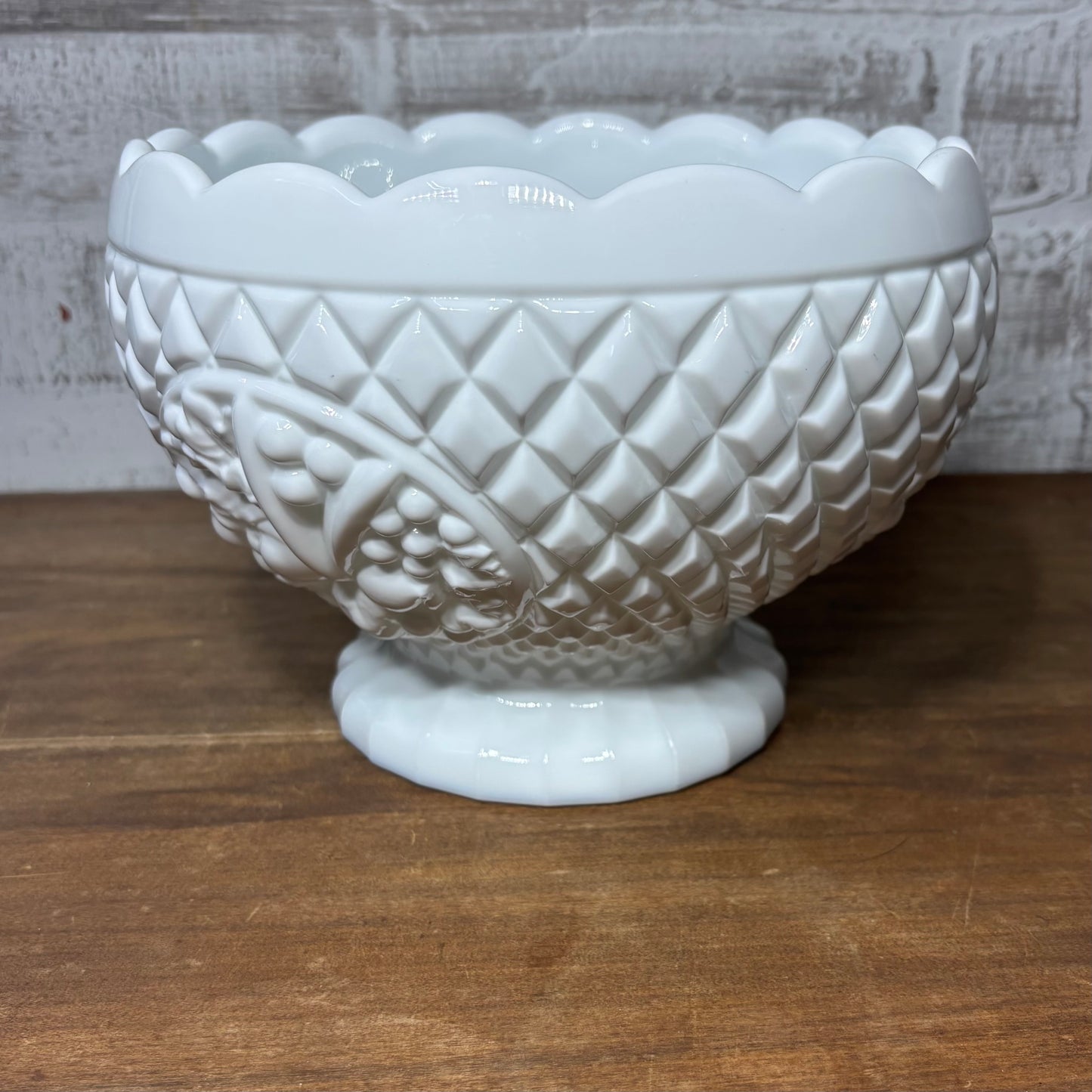 Vintage Heavy Indiana Company Canterbury Milk Glass Fruit Bowl