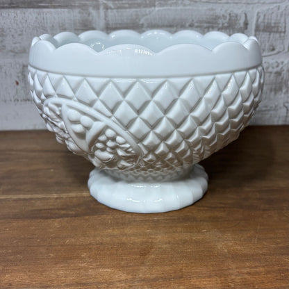 Vintage Heavy Indiana Company Canterbury Milk Glass Fruit Bowl