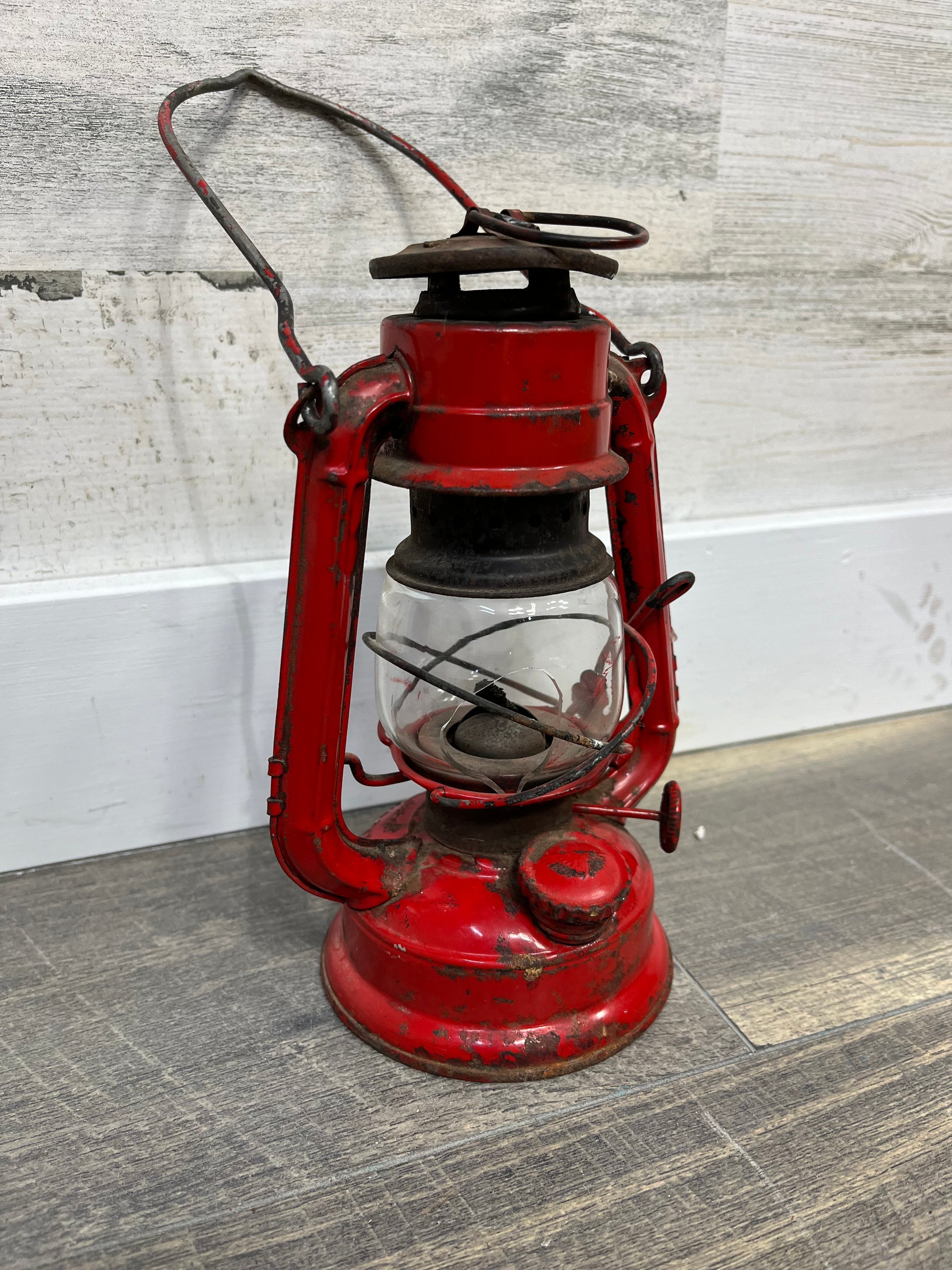 Vintage Winged Wheel No. 350 Red Kerosene Oil Lantern Railroad Light L –  Post Furnishings