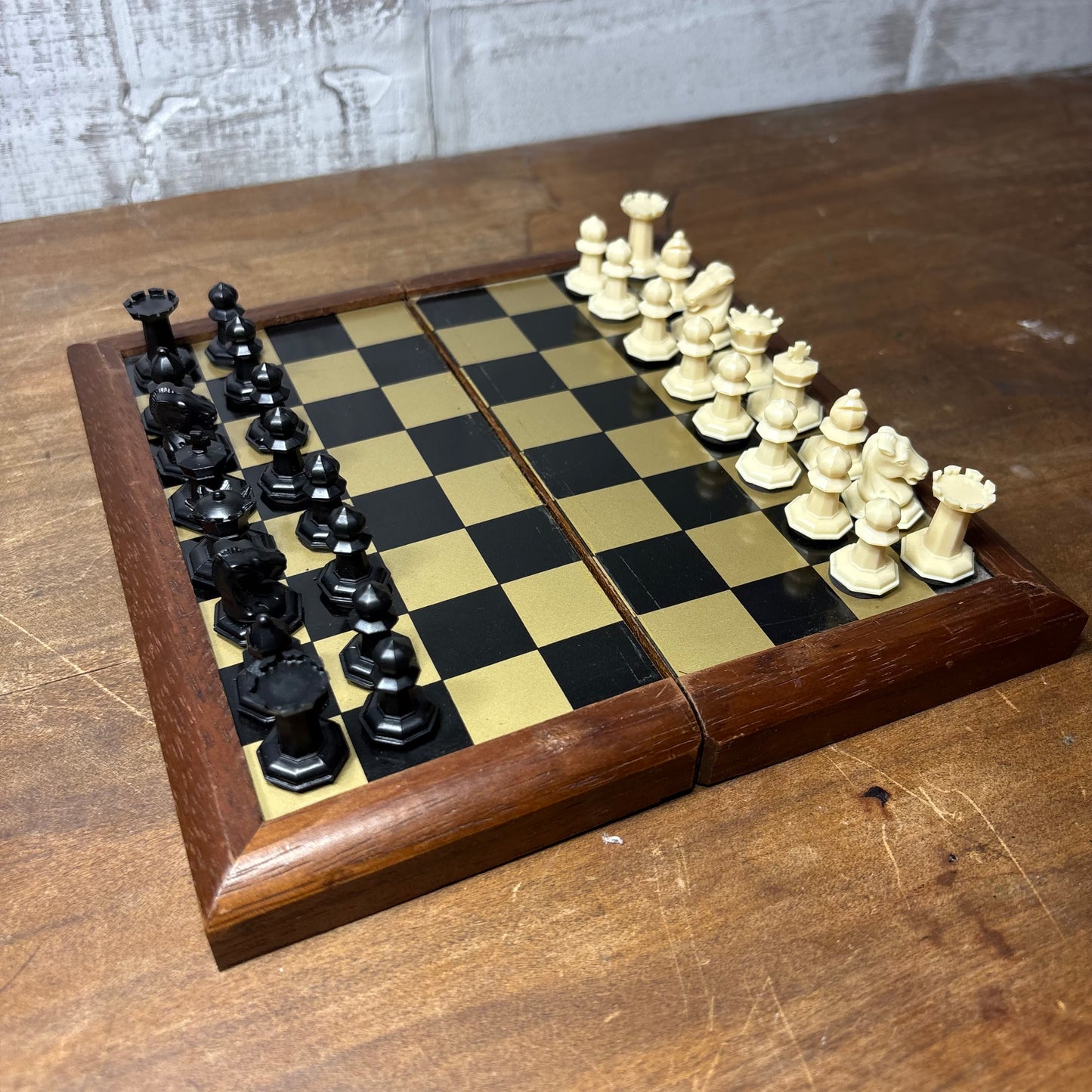 Vintage Wooden Magnetic Travel Chess Set