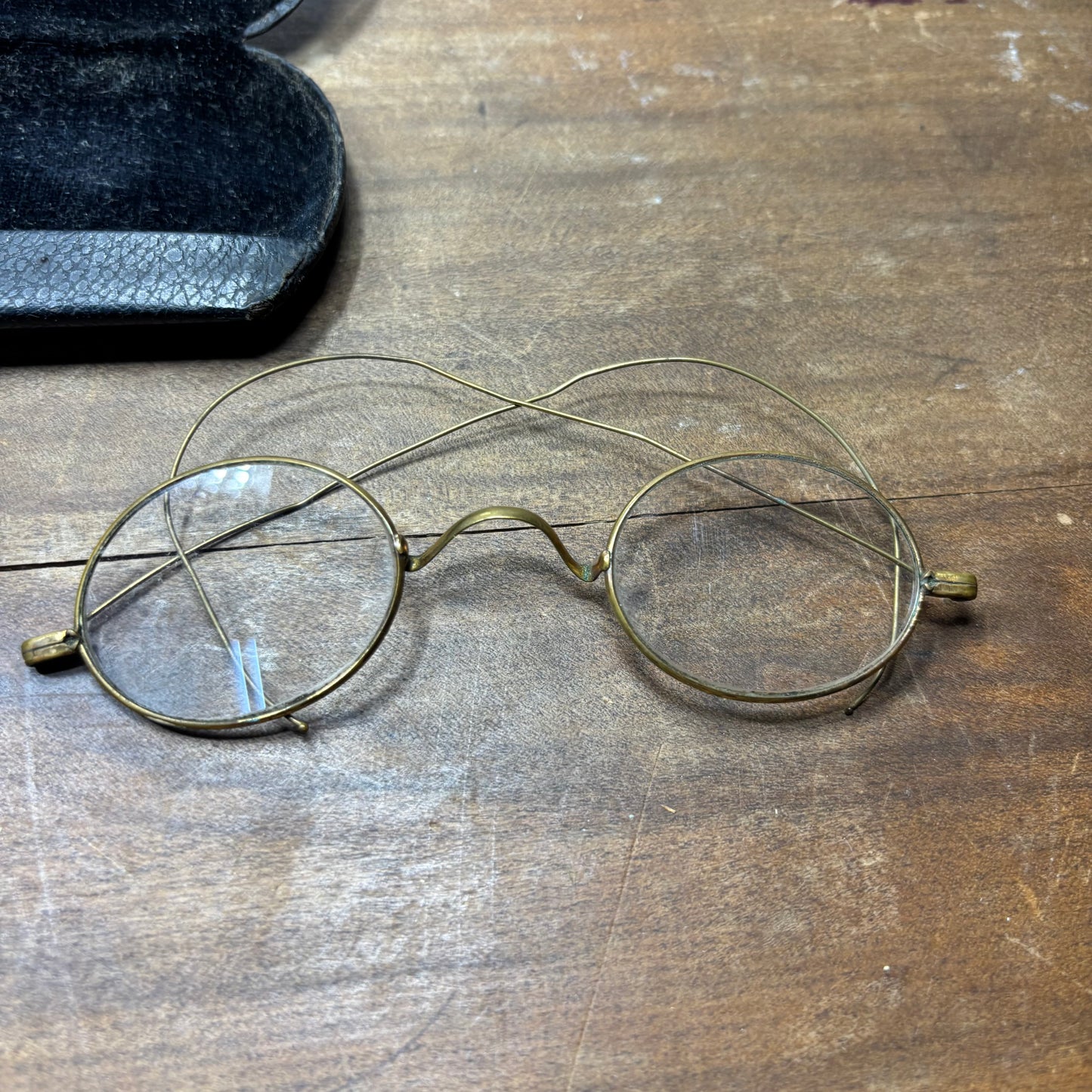 Antique Gold Wire Glasses And Case