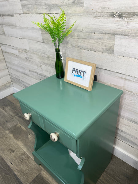 Darling Green Nightstand