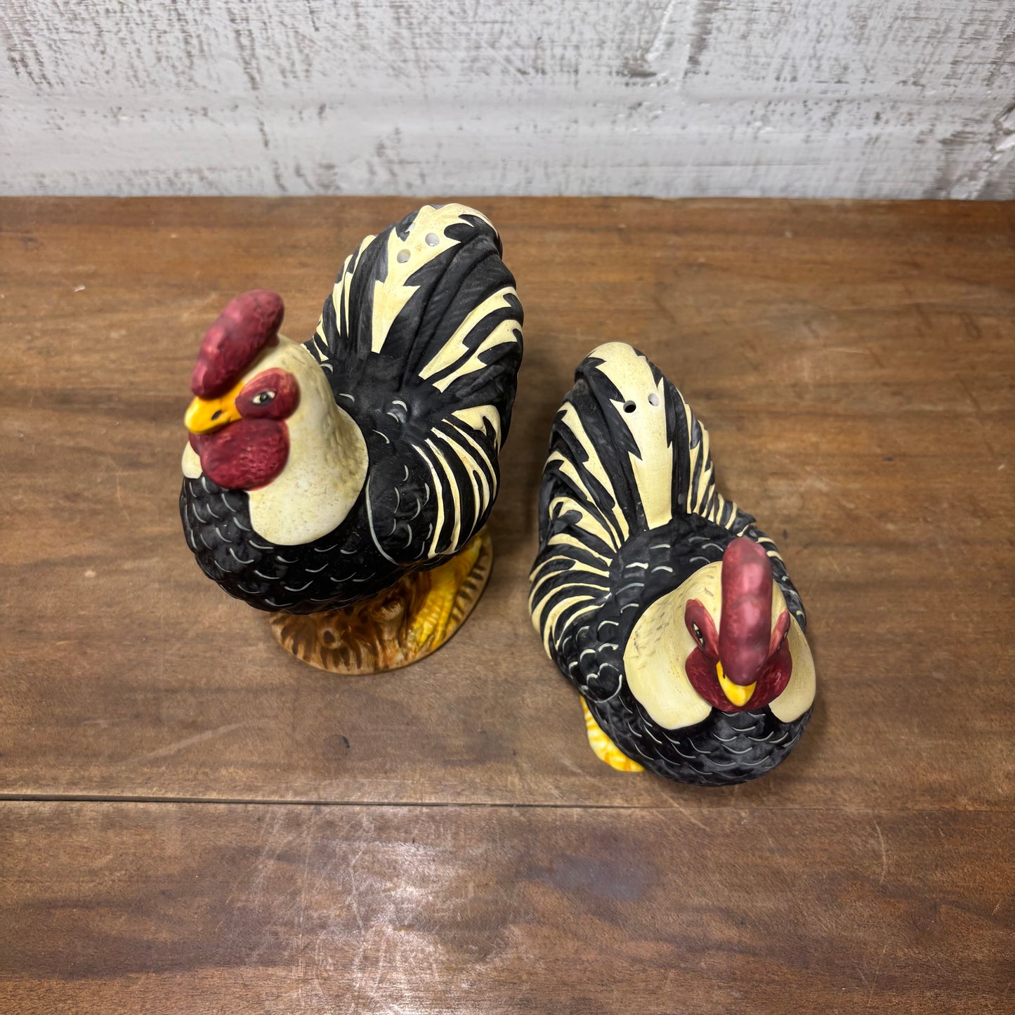 Vintage Sakura Kimble Hand Painted Chicken/ Rooster Salt & Pepper Shaker Set