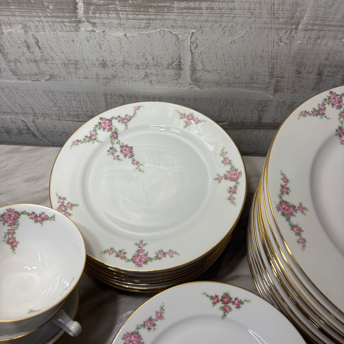 Vintage Rosalinda Heinrich (H&Co) Selb Bavaria Porcelain Dinnerware China Set