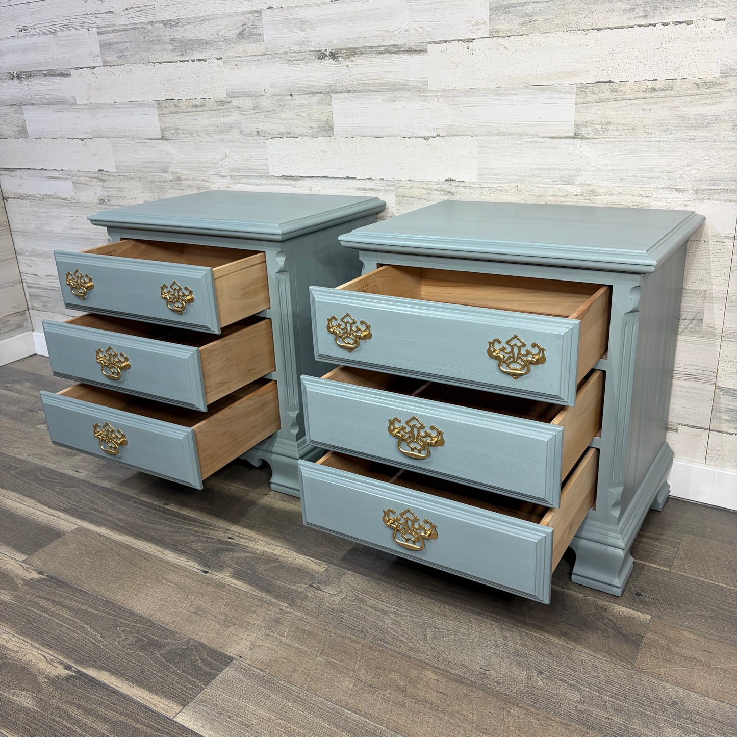 Set Of 2 Blue Gray Nightstands