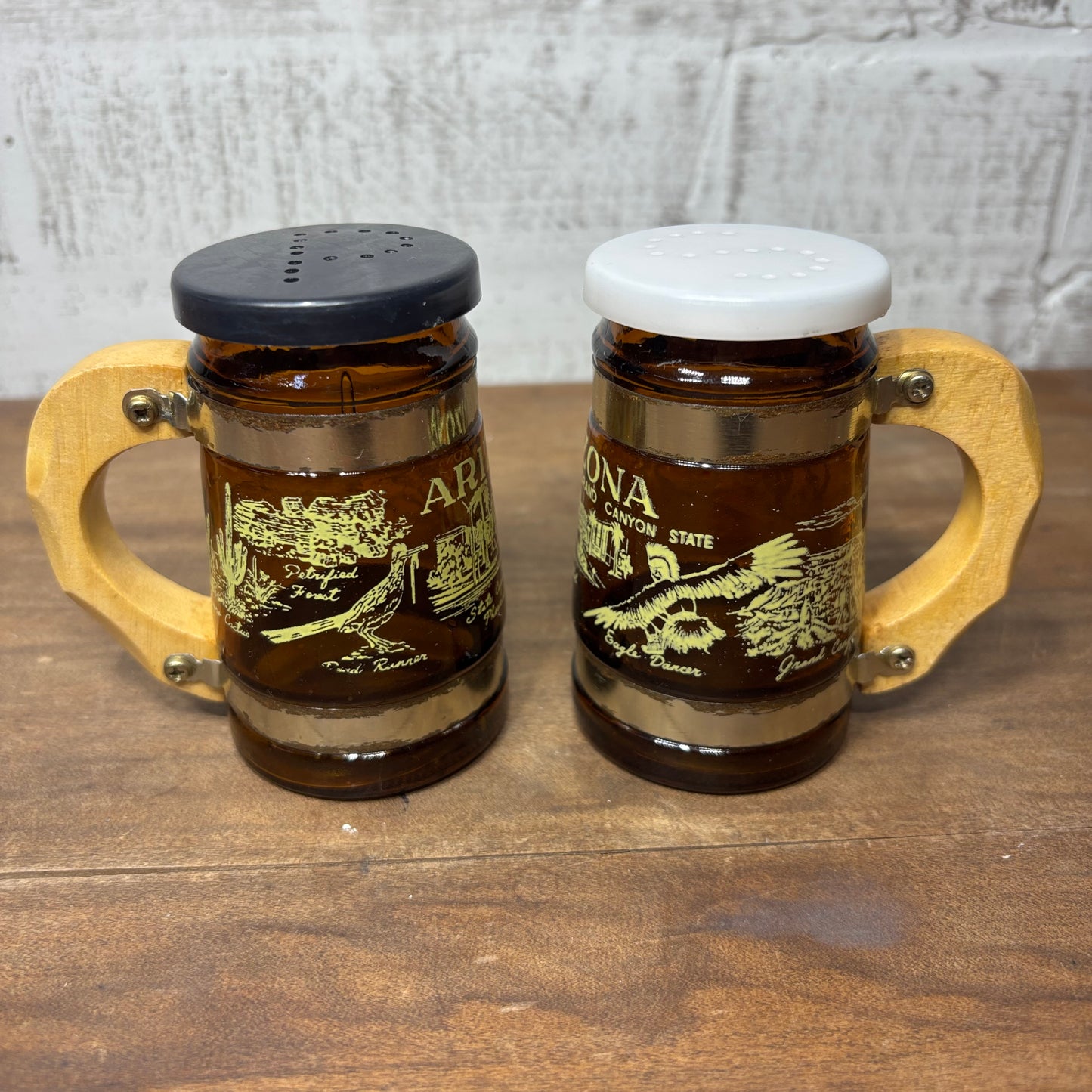 Vintage Amber Glass Arizona Souvenir Salt & Pepper Shakers