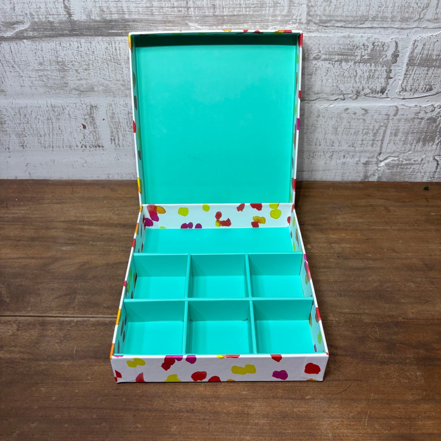 Compartmentalized Organizer Box