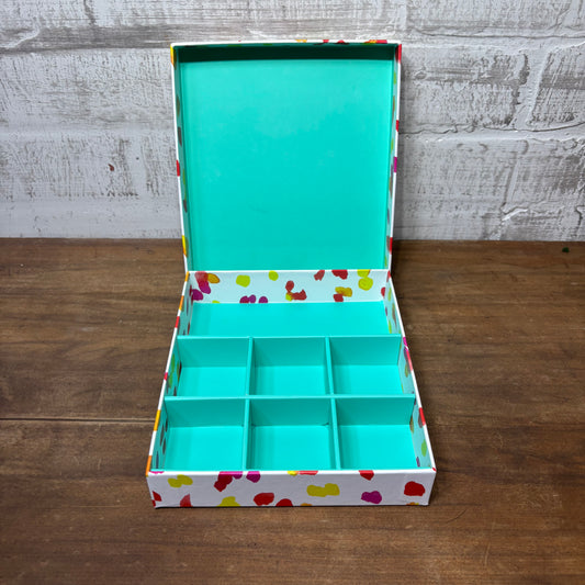 Compartmentalized Organizer Box