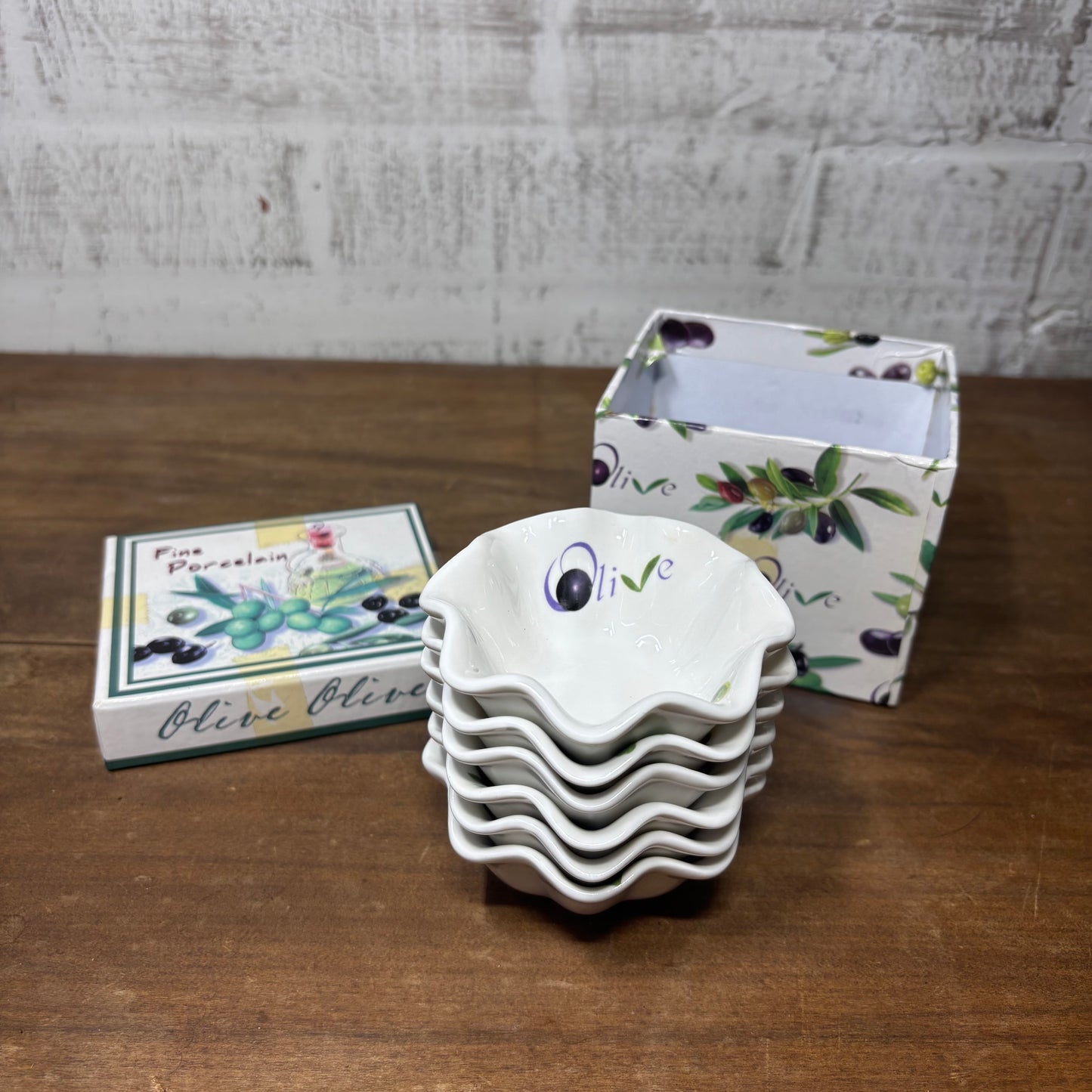 “Olive Olive” Fine Porcelain Appetizer/ Condiment Dishes Set