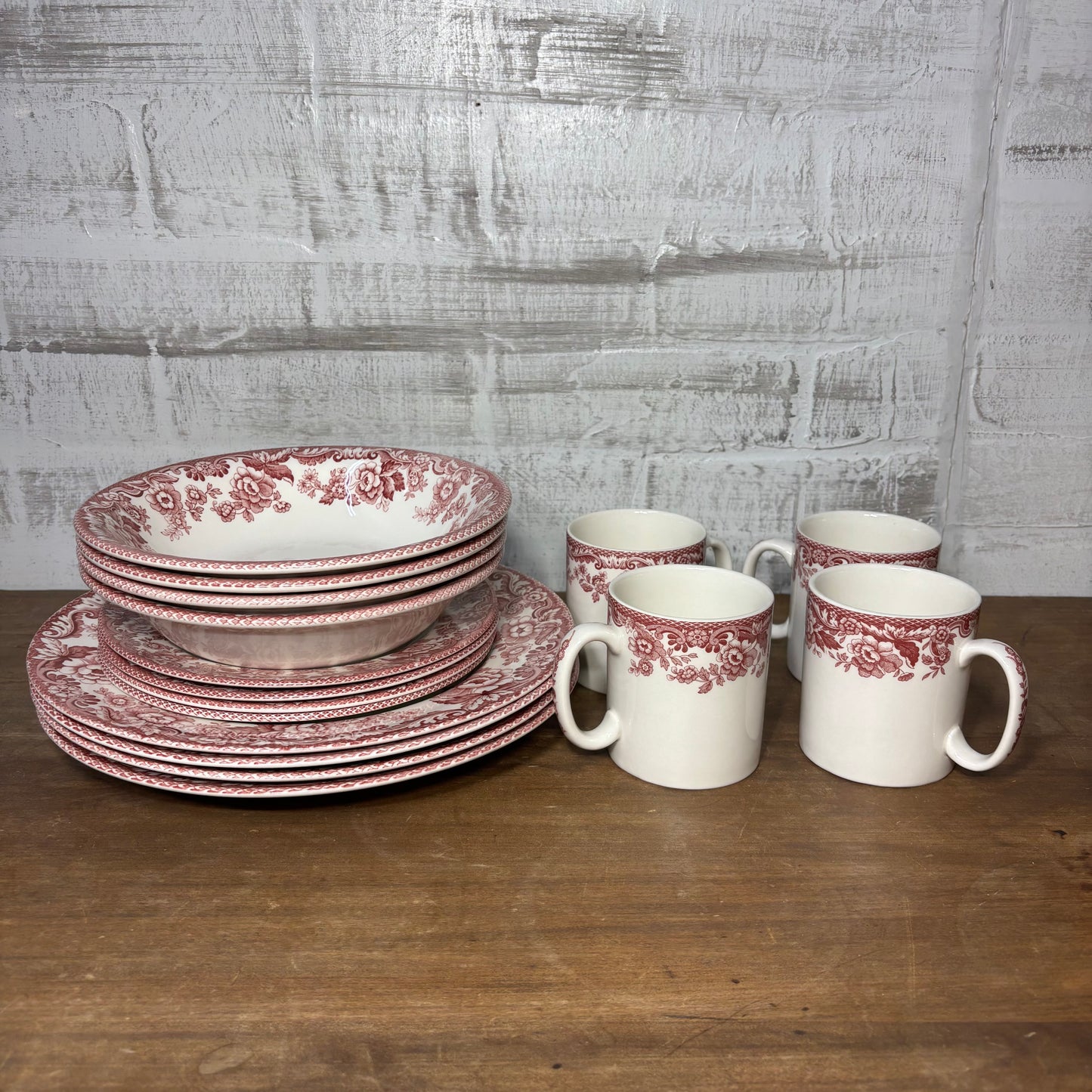 Spode Delamere Cranberry Dish Set Of 16