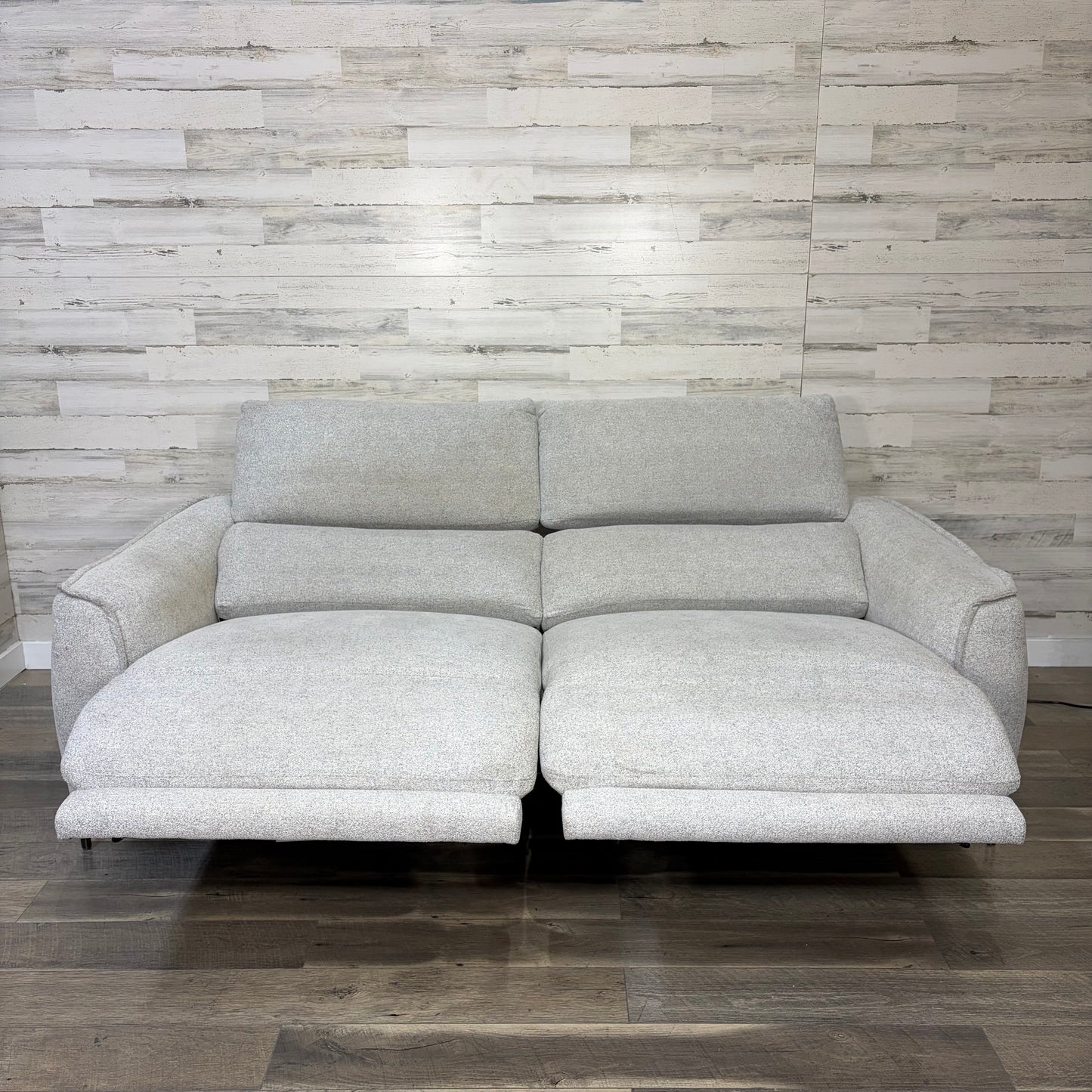 Svana Power Reclining Sofa Couch