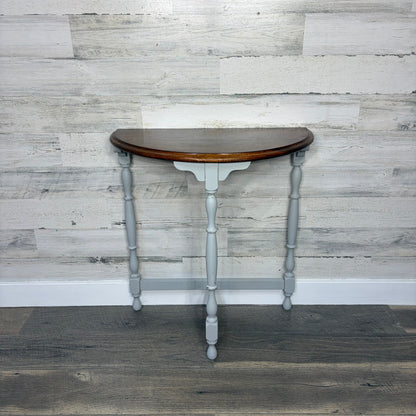 Small Entryway Table / Plant Stand