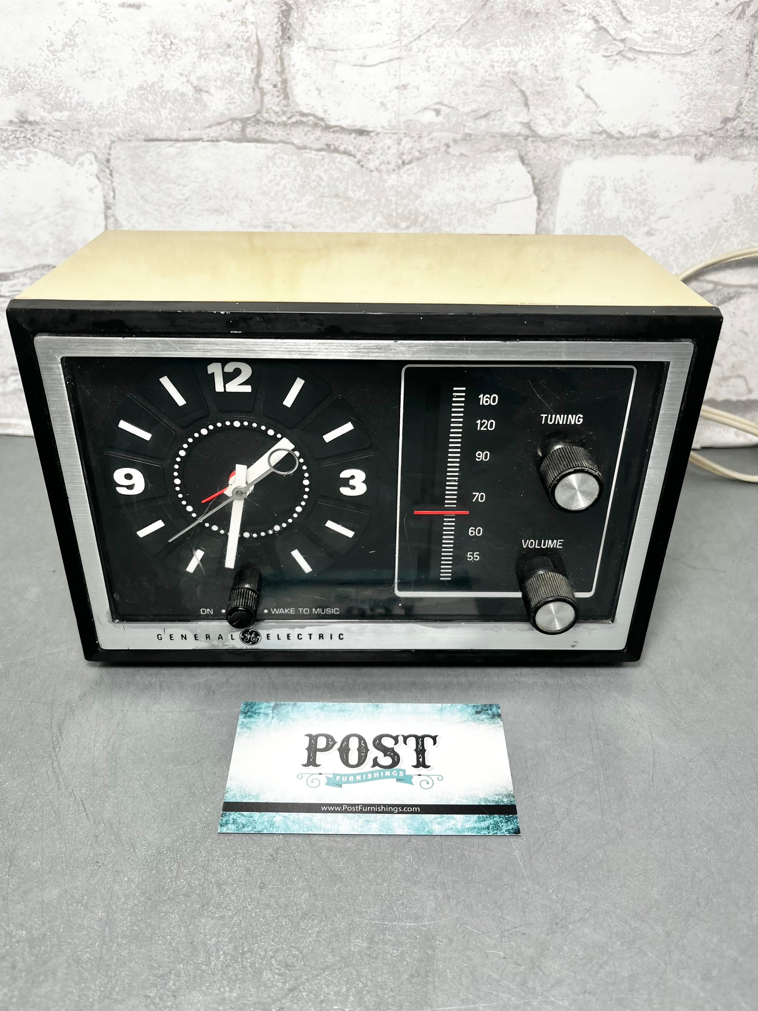 GE Vintage Clock Radio