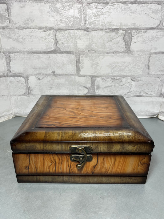 Faux Wood Trinket Latching Box