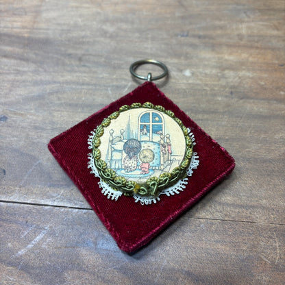 Vintage Victorian-Style Velvet Decor