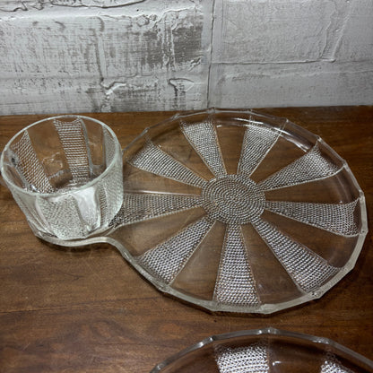 Vintage Jeannette Dewdrop Glass Snack Set Pinwheel Plates With Cups Set Of 4