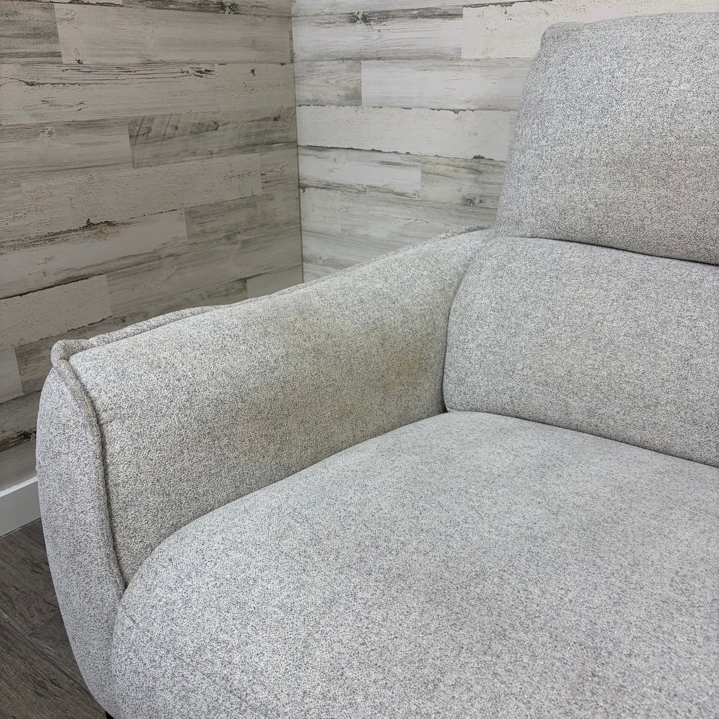 Svana Power Reclining Sofa Couch
