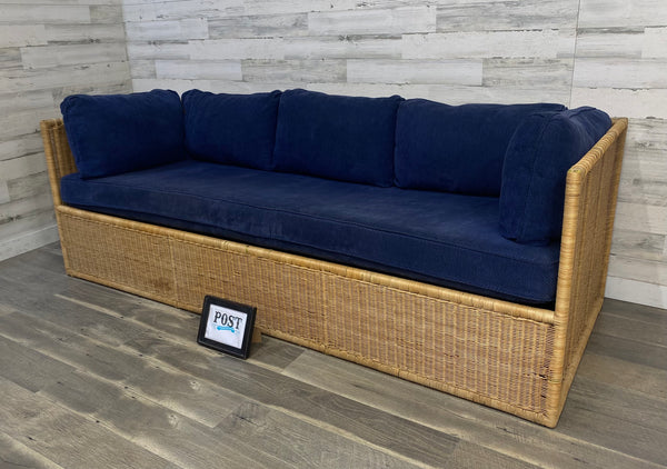 Wicker Hide A Bed Couch