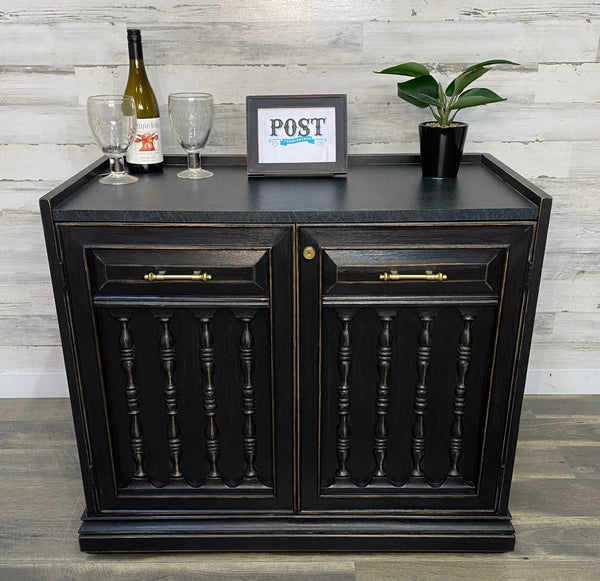 Black Buffet Bar Server