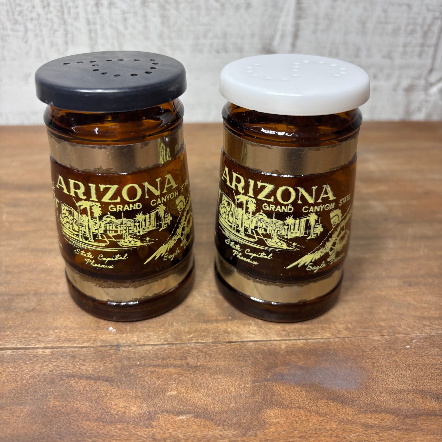 Vintage Amber Glass Arizona Souvenir Salt & Pepper Shakers