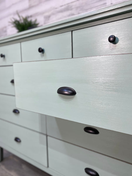 Large 9 Drawer Dresser