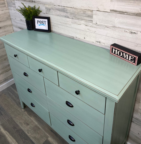 Large 9 Drawer Dresser