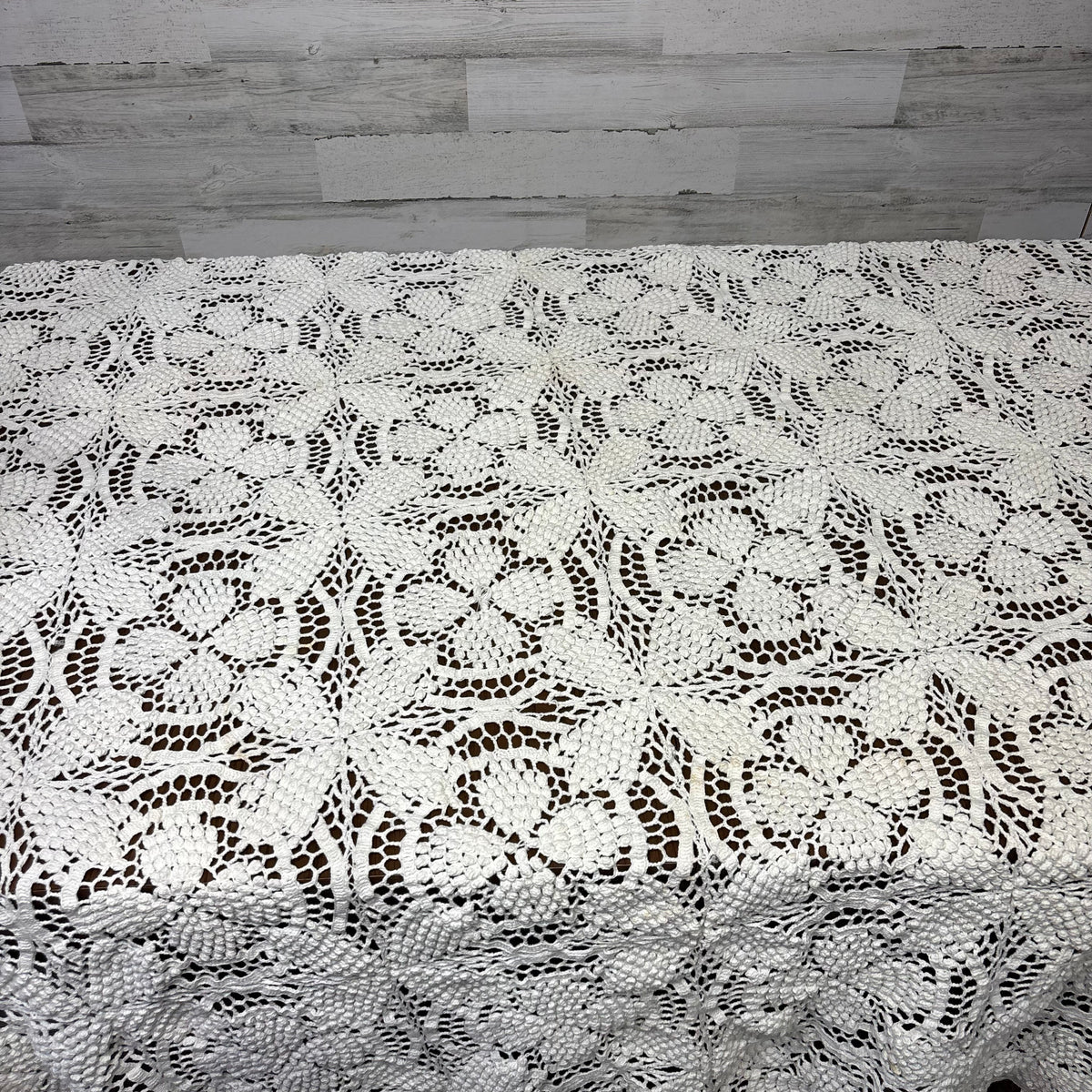 Vintage Hand Crocheted Medallion Lace Bedspread