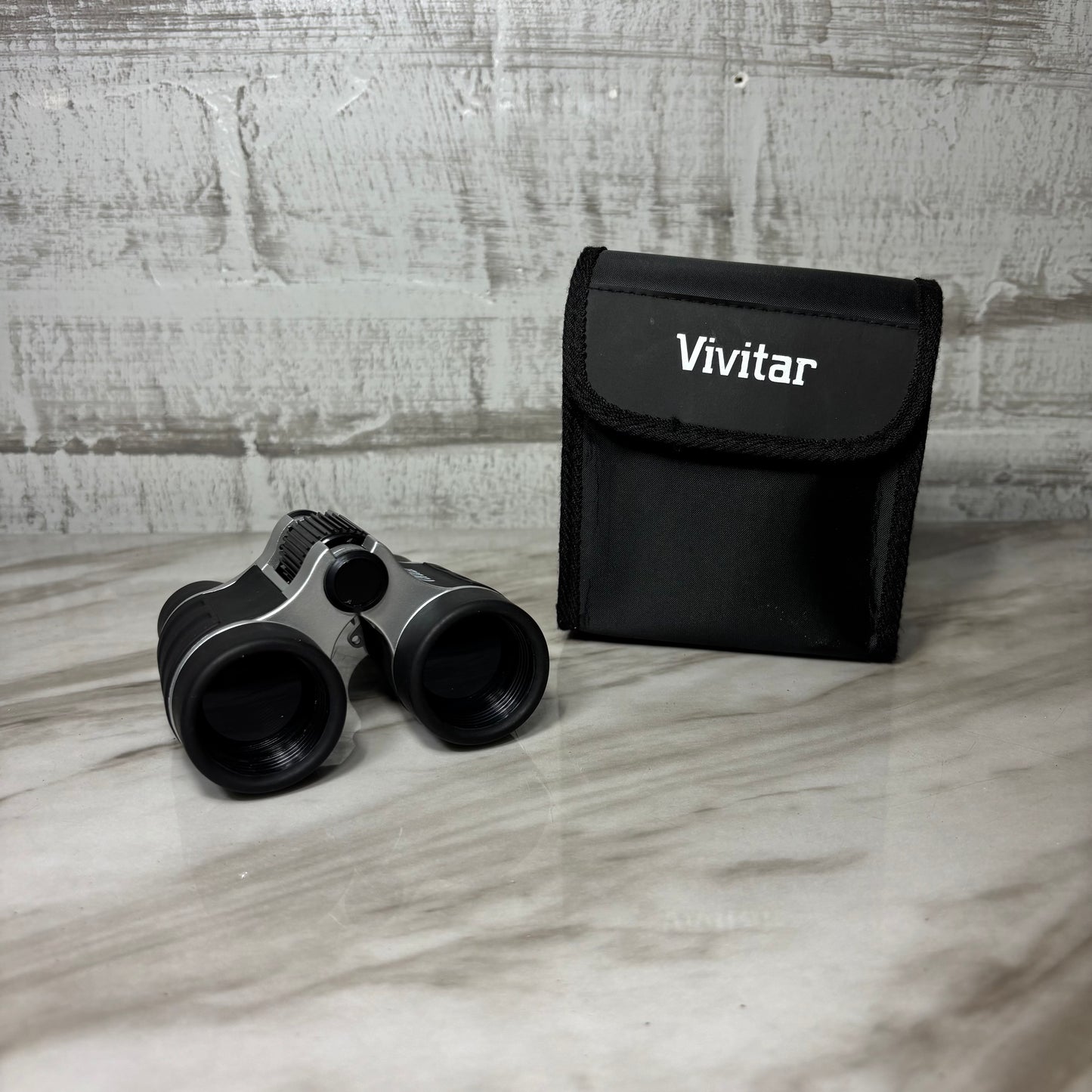 Vivitar 4x30 CS-430 Classic Binoculars W/ Case