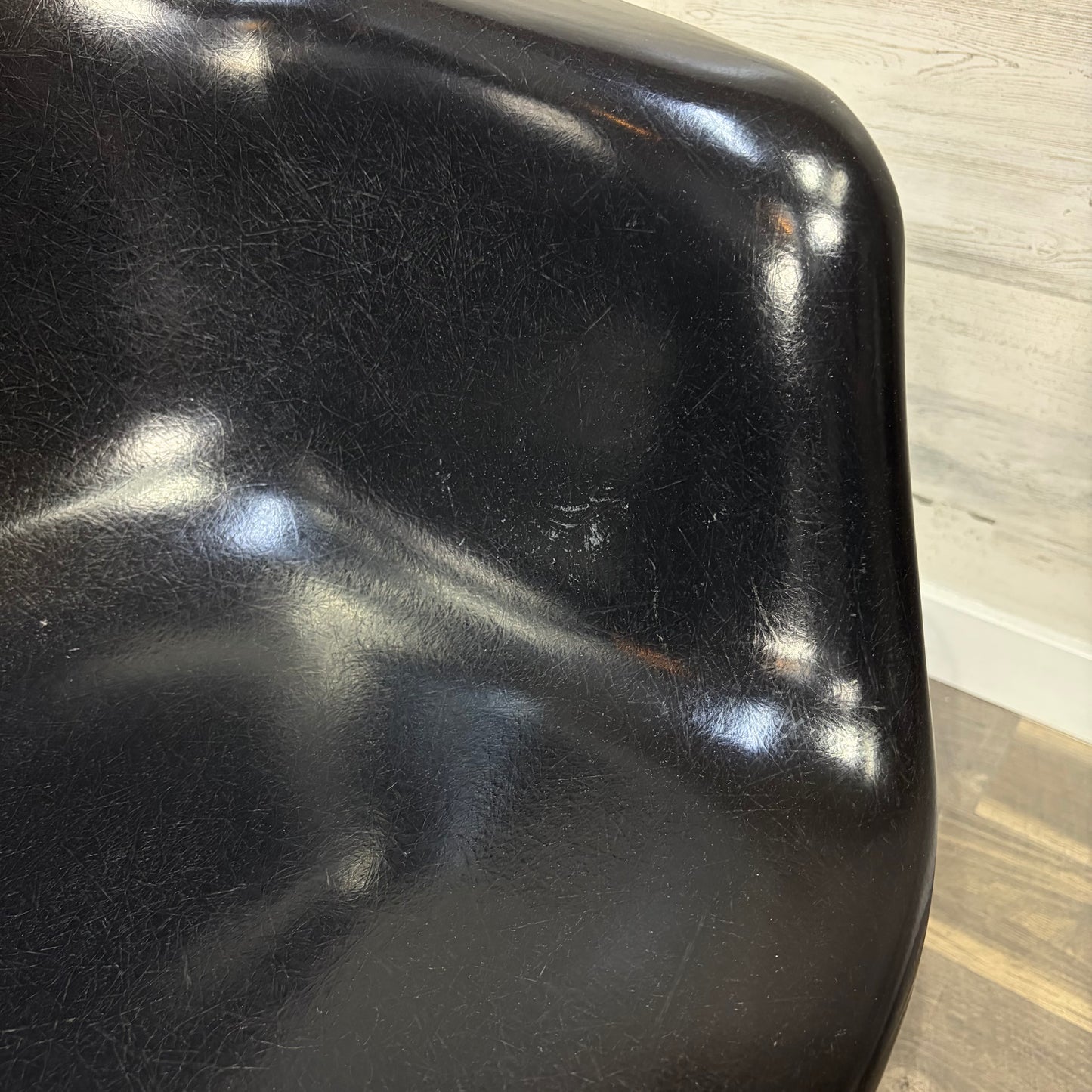 Set Of 6 Herman Miller Eames Chairs