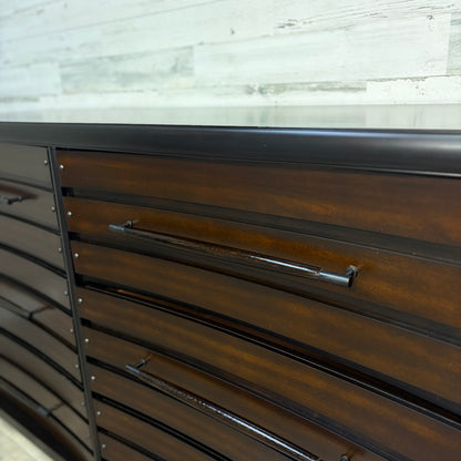 4pc Queen Bedroom Set