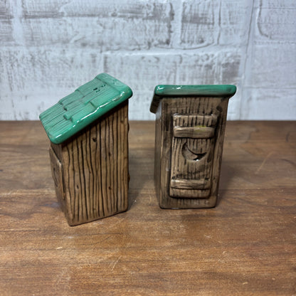 Outhouse Salt & Pepper Shakers Set