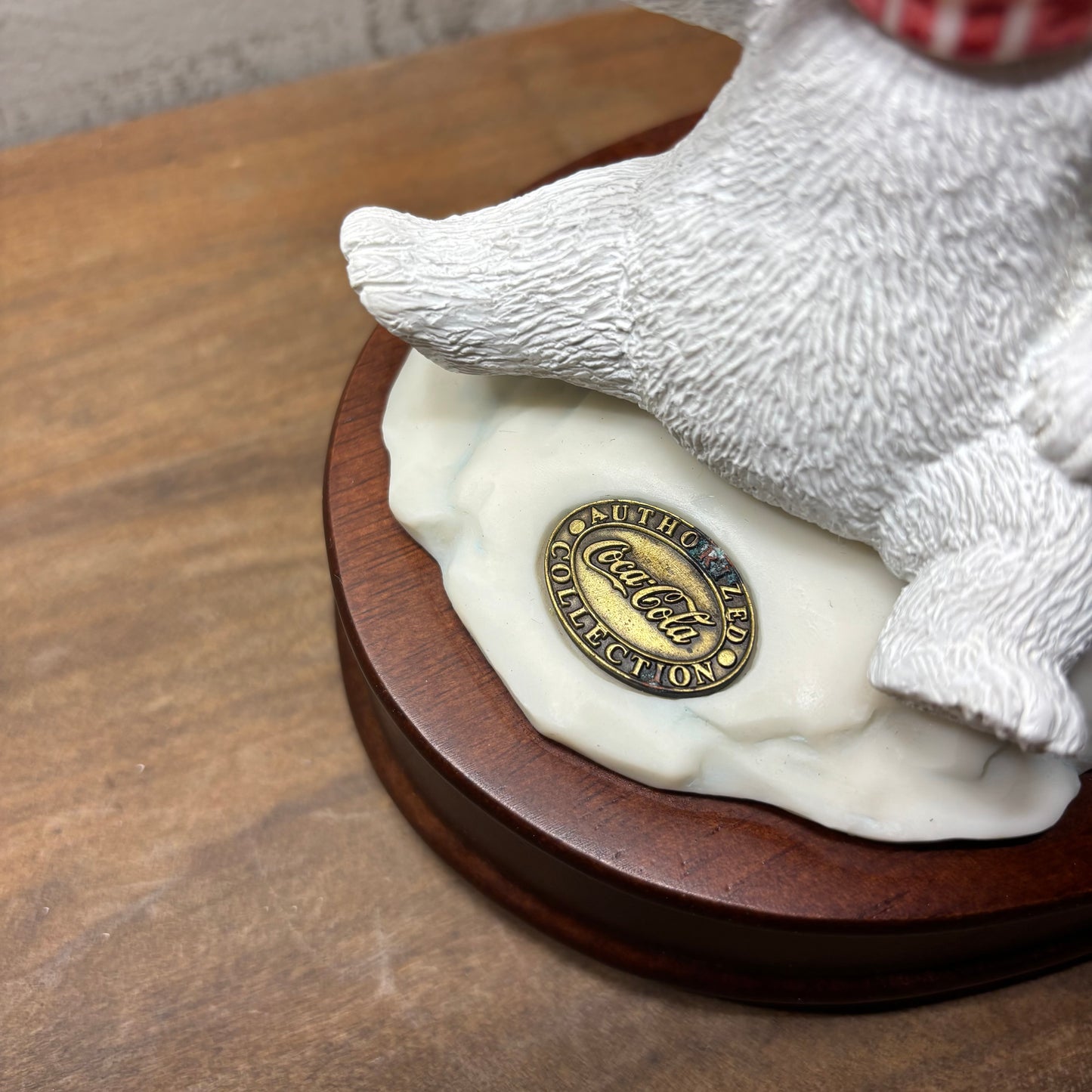 1994 Coca Cola Polar Bears Heritage Collection Music Box