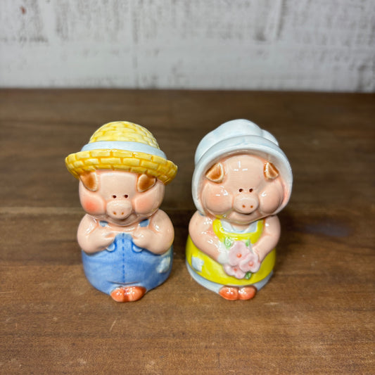 Vintage Farmer Pig Salt And Pepper Shakers