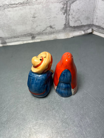 Vintage Mexico Lady and Man Salt And Pepper Shakers