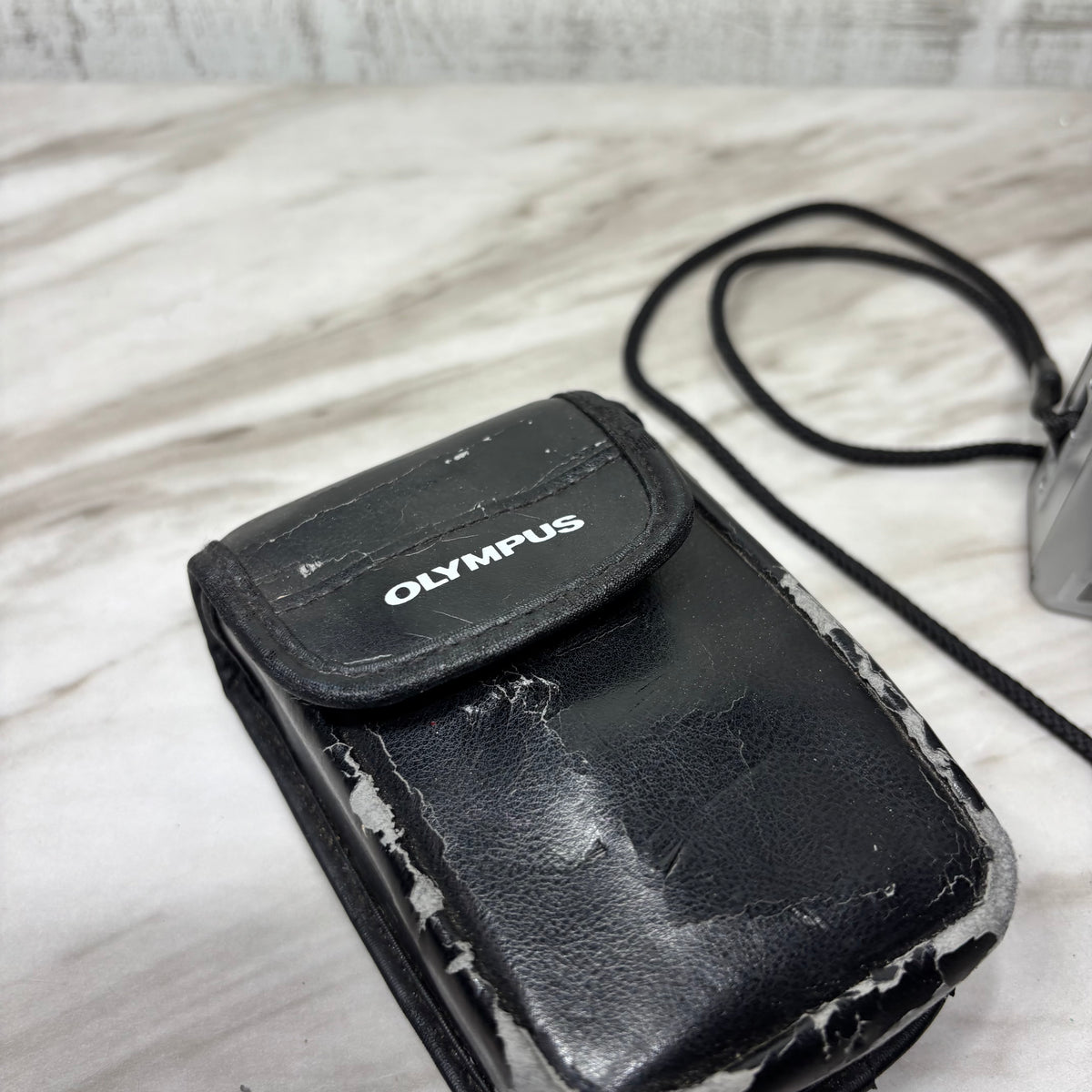 Vintage Olympus Trip XB40 AF 35mm Film Camera with Case Untested