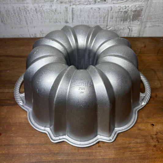 Nordic Ware Anniversary Bundt Pan