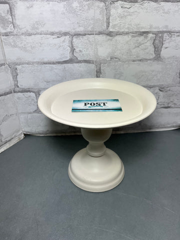 White Metal Cake Stand