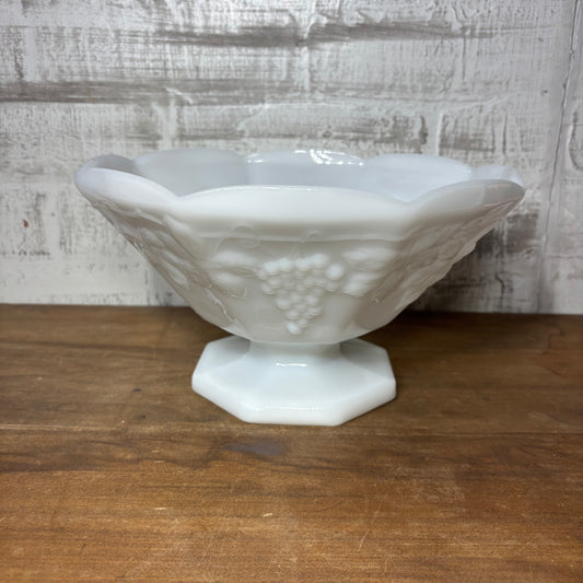 Vintage Anchor Hawking Milk Glass Grapevine Bowl