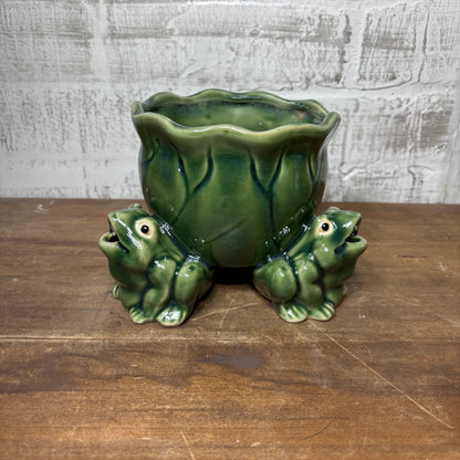 Vintage Green Majolica Style 3-Frog Cabbage Leaf Pottery Planter B-536