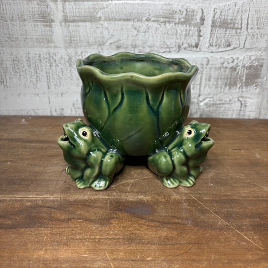 Vintage Green Majolica Style 3-Frog Cabbage Leaf Pottery Planter B-536