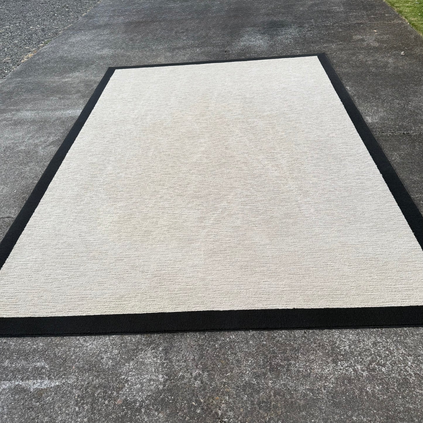 Indoor / Outdoor Area Rug 8x14