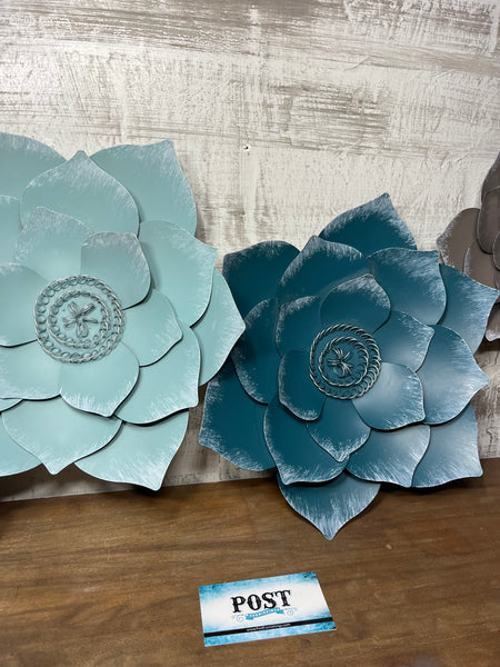 Indoor Outdoor Metal Flower Decor