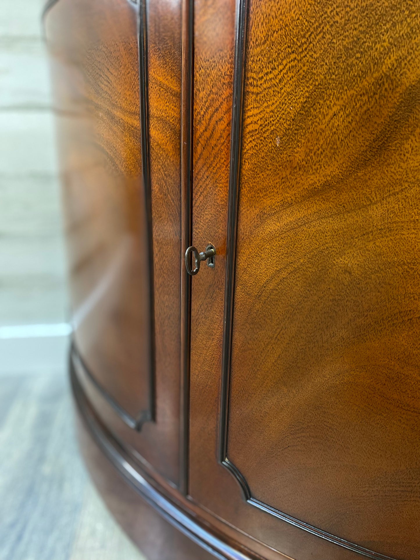 Antique Drexel Corner Cabinet On Wheels