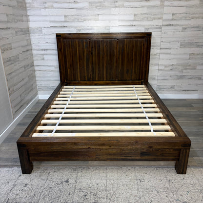 Rustic Wood Queen Bedframe