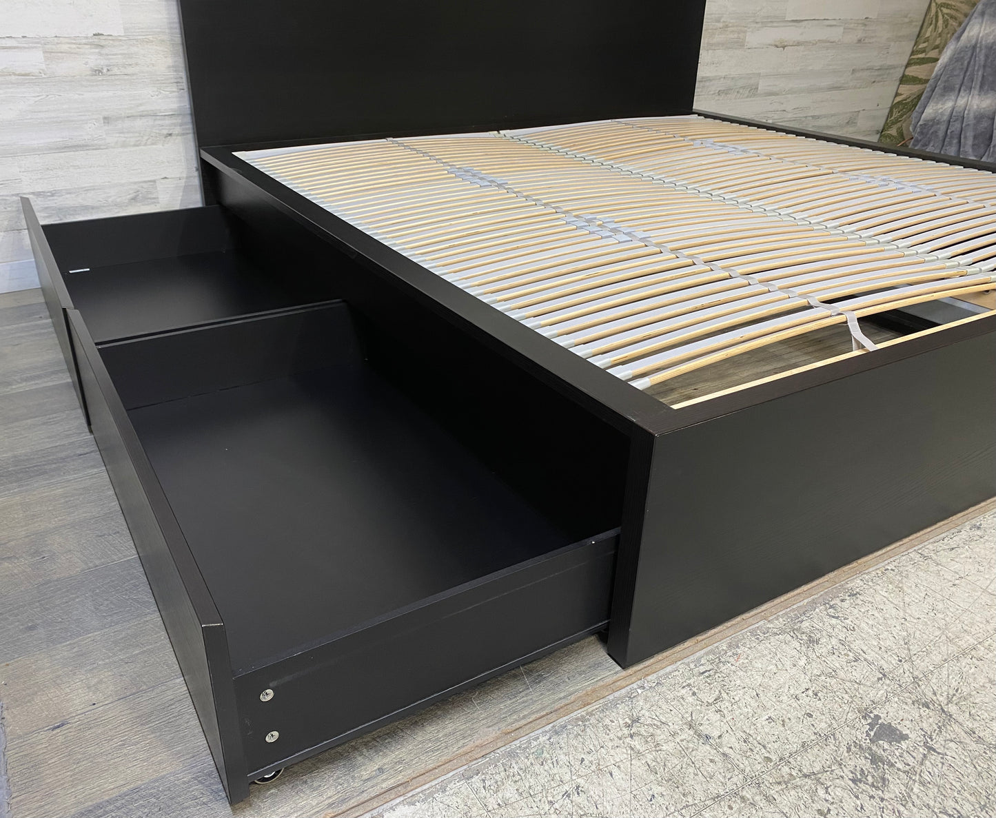 Black King sz IKEA Bed Frame