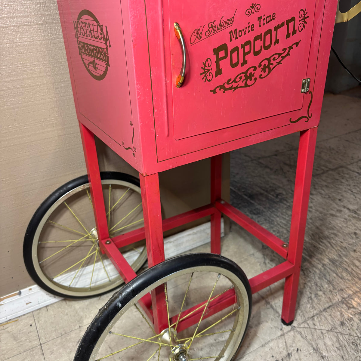 Old Fashioned Movie Time Popcorn Cart and Machine