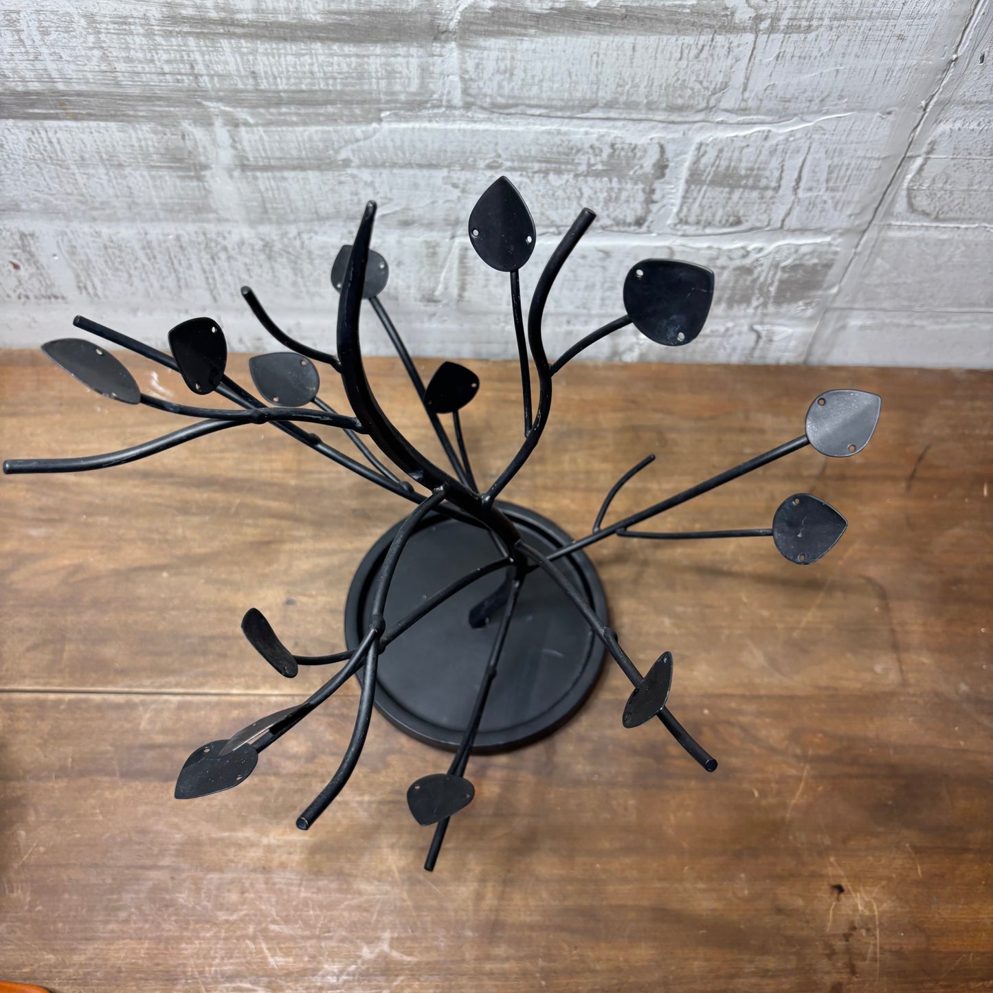 Black Metal Tree Jewelry Hanger